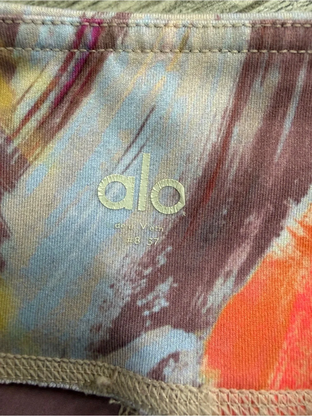 ALO Yoga Airbrush Modernist Colorful Brushstroke Capri Leggings
